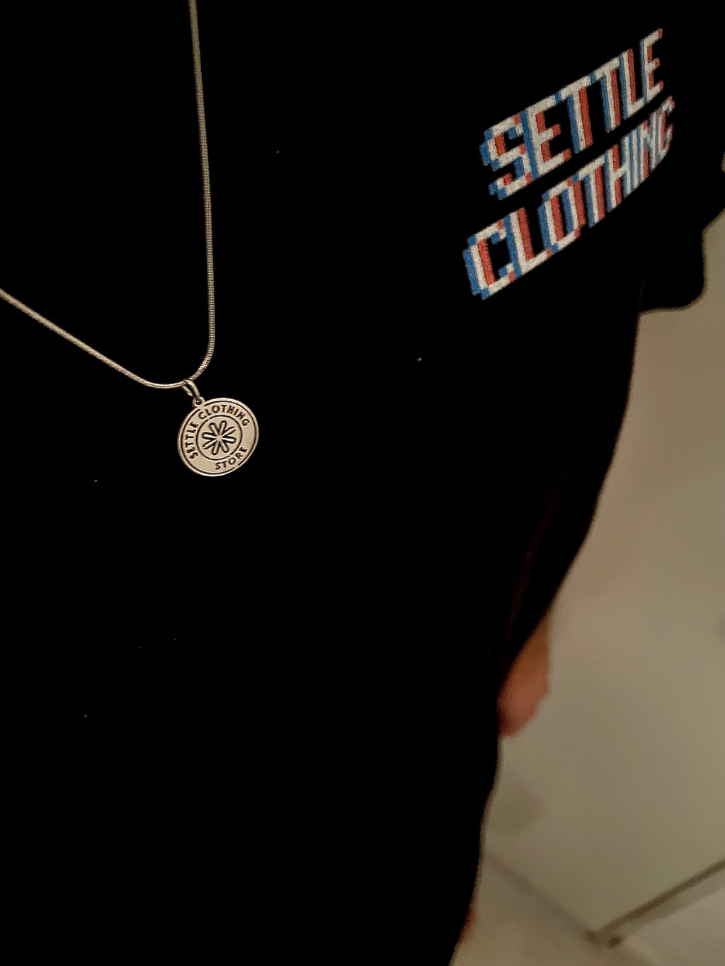Settle Logo Necklace
