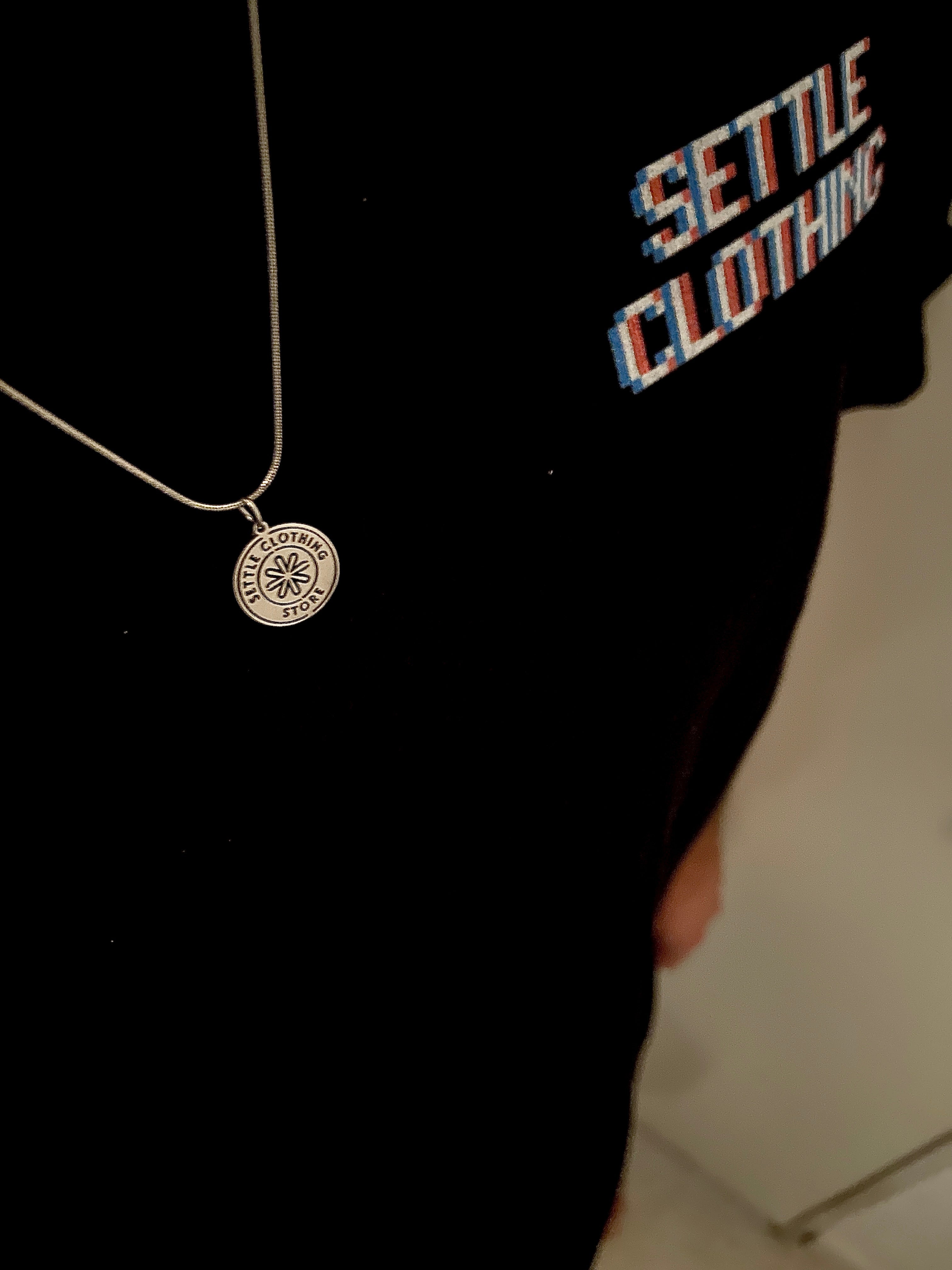 Settle Logo Necklace